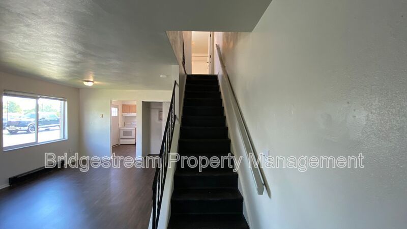 Cozy 2 Bed Apartment in West Milton Now Available property image