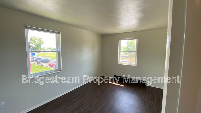 Cozy 2 Bed Apartment in West Milton Now Available property image