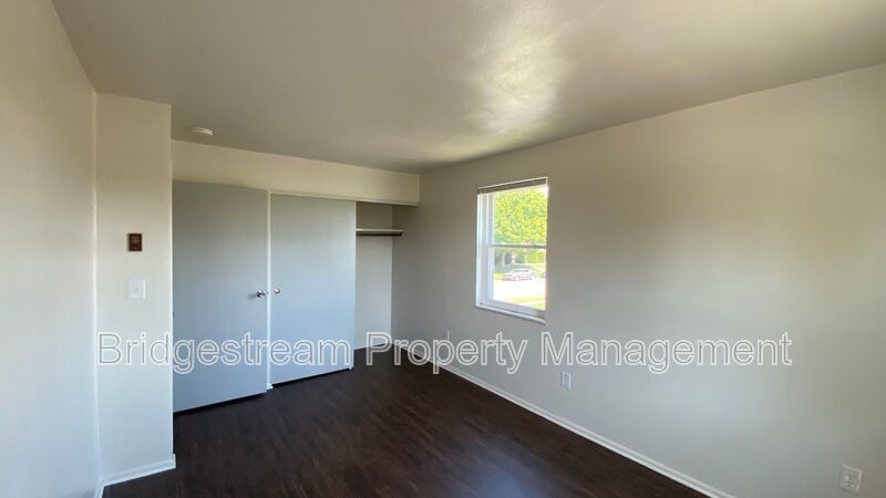 Cozy 2 Bed Apartment in West Milton Now Available property image