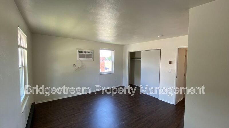 Cozy 2 Bed Apartment in West Milton Now Available property image