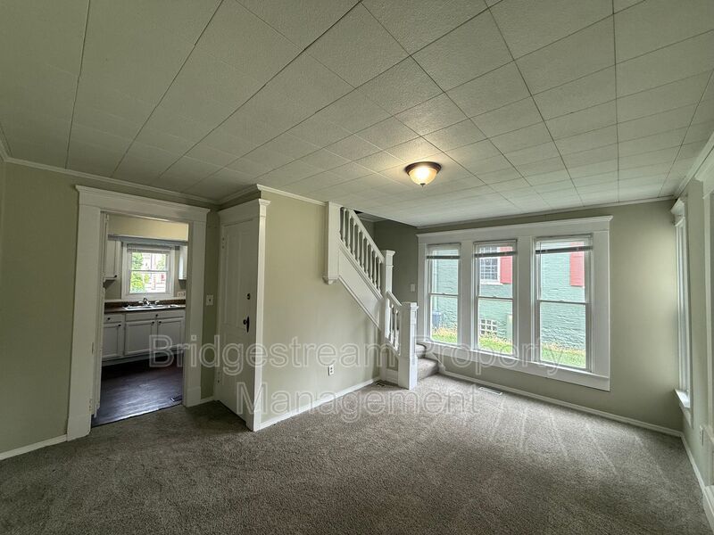 Cozy 2 Bed, 1 Bath Duplex in the heart of Miamisburg property image