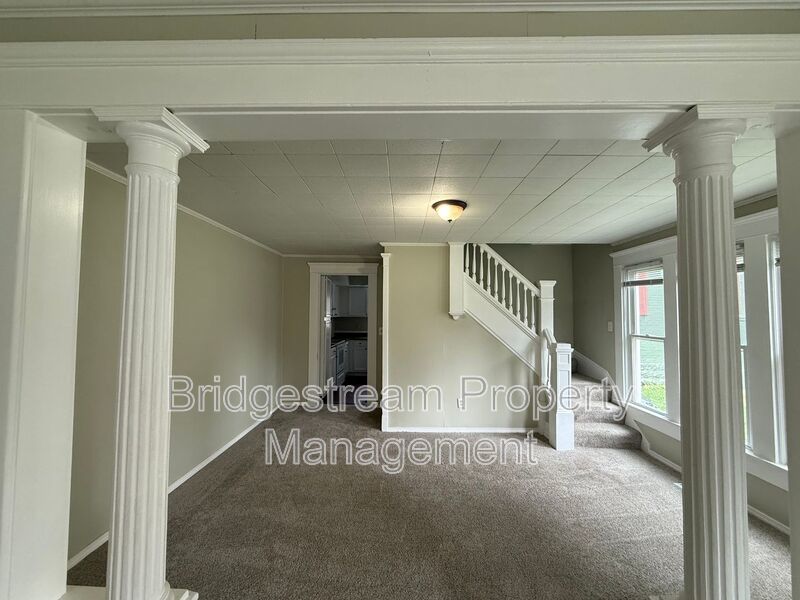 Cozy 2 Bed, 1 Bath Duplex in the heart of Miamisburg property image