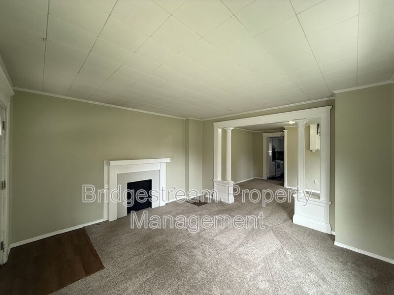 Cozy 2 Bed, 1 Bath Duplex in the heart of Miamisburg property image