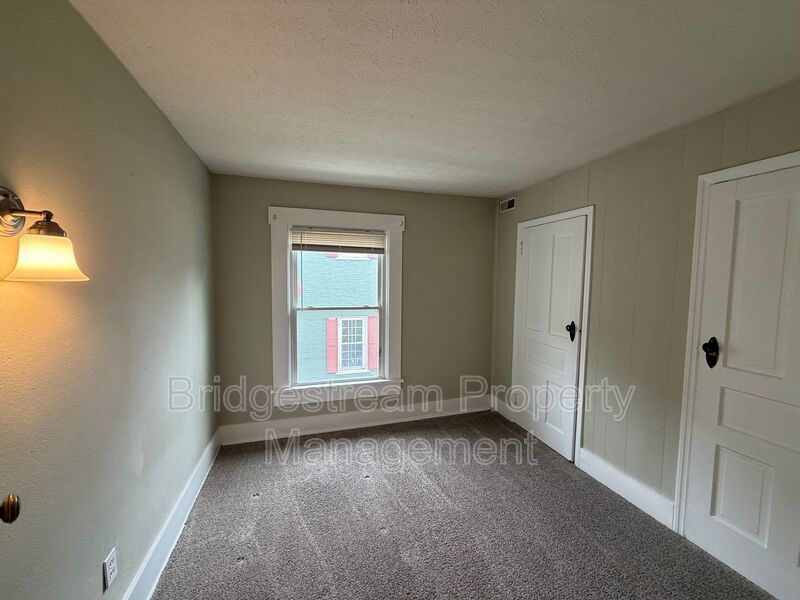 Cozy 2 Bed, 1 Bath Duplex in the heart of Miamisburg property image