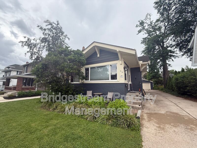 Beautiful Oakwood Home with Detached Garage property image