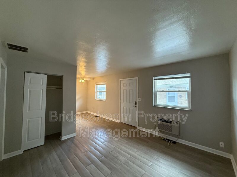 Cozy 1 Bed, 1 Bath Ranch Style Apartment property image