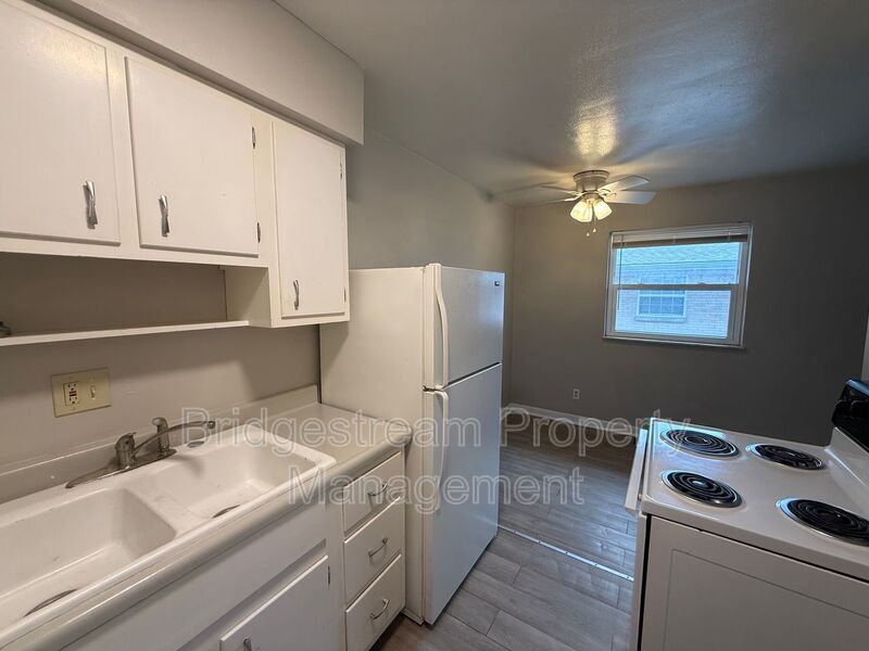 Cozy 1 Bed, 1 Bath Ranch Style Apartment property image