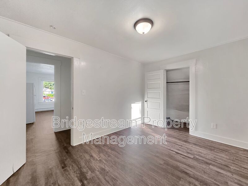 Cozy & Functionable 1BR Apartment – First Month's Rent-Free Move in Special property image