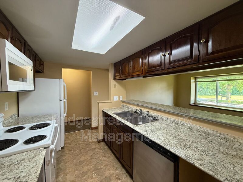 Cozy 2 Bed, 1.5 Duplex in Trotwood Now Available property image