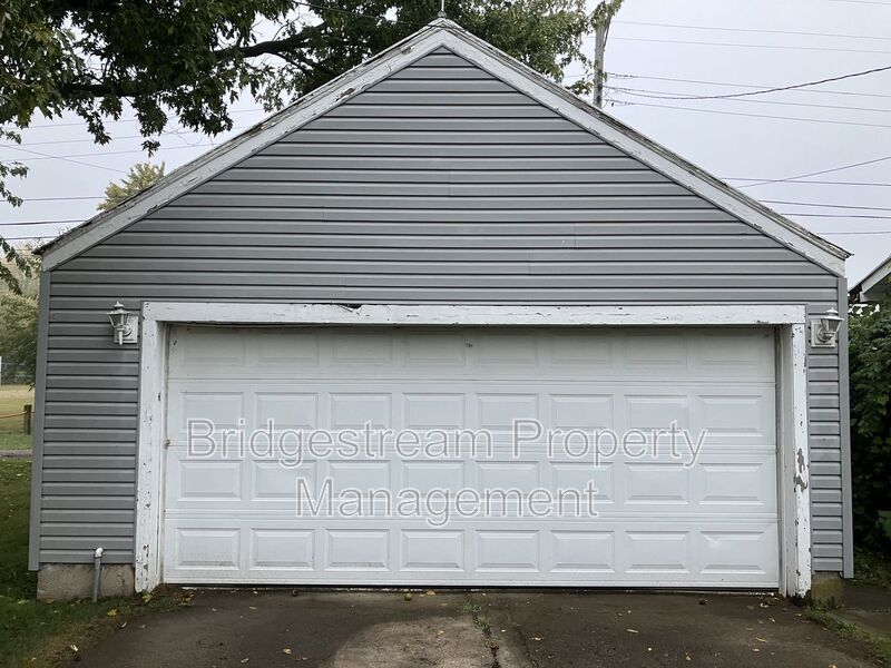 3 Bedroom, 1.5 bath home with 2 car detached garage and basement in Brookville property image
