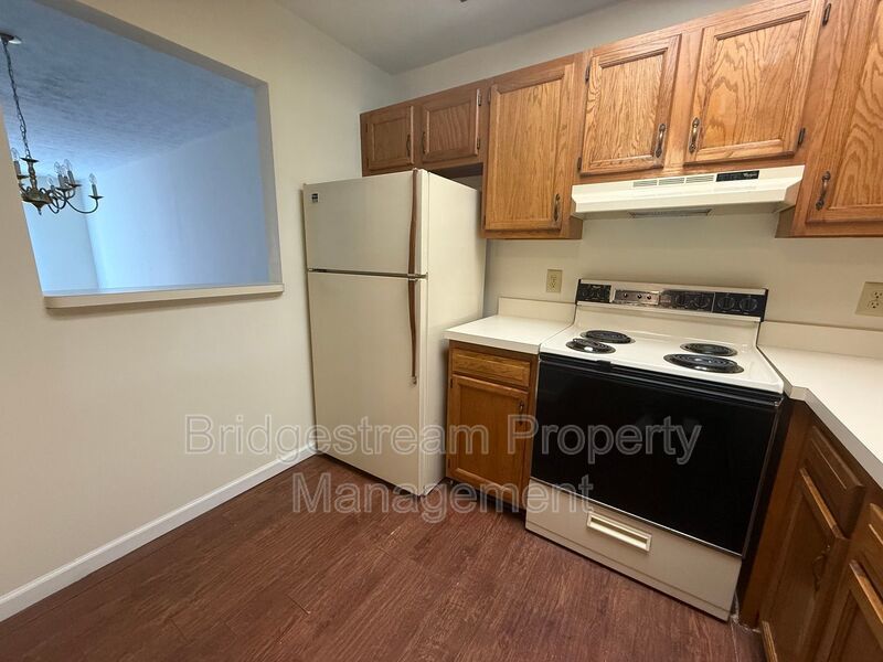 Cozy 2 Bed, 2.5 Bath Townhome in Kettering Now Available property image