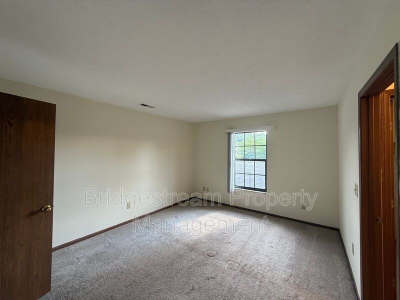 Cozy 2 Bed, 2.5 Bath Townhome in Kettering Now Available property image