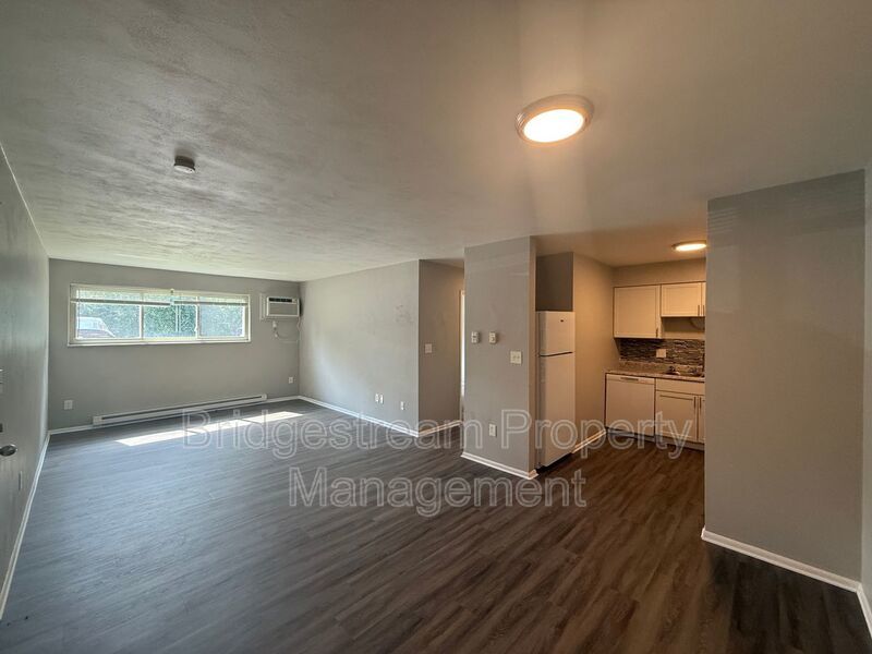 Cozy 2 Bed, 1 Bath Downstairs Apartment Now Available property image