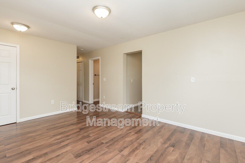 Beautiful 4 Bed, 2 Bath Home in Franklin property image