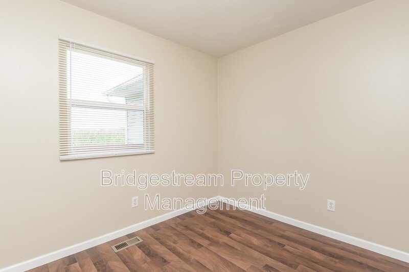 Beautiful 4 Bed, 2 Bath Home in Franklin property image