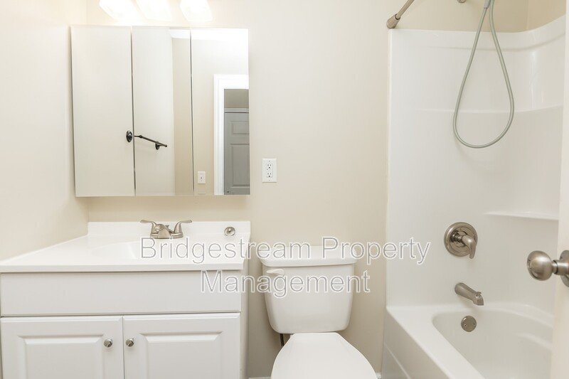 Beautiful 4 Bed, 2 Bath Home in Franklin property image