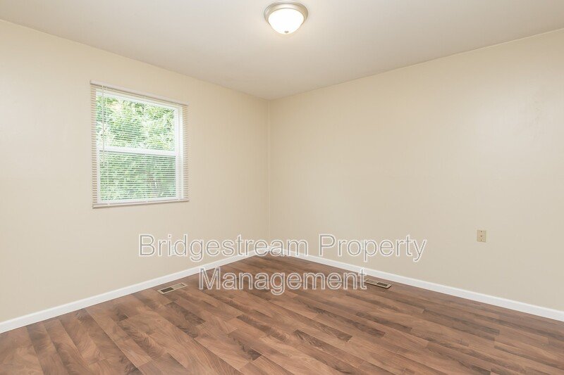 Beautiful 4 Bed, 2 Bath Home in Franklin property image