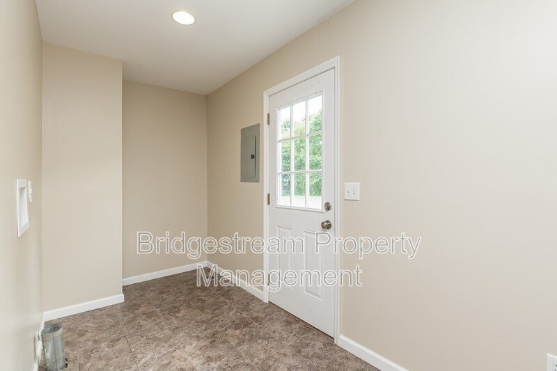 Beautiful 4 Bed, 2 Bath Home in Franklin property image