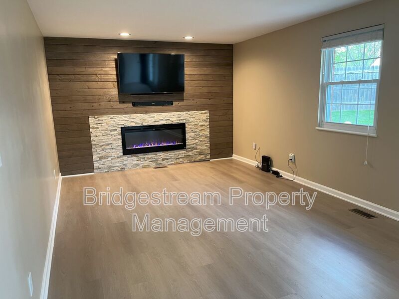 STUNNING, updated 3 bed, 1.5 bath ranch style home in Huber Heights near Rushmore Elementary property image