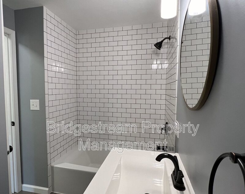 STUNNING, updated 3 bed, 1.5 bath ranch style home in Huber Heights near Rushmore Elementary property image