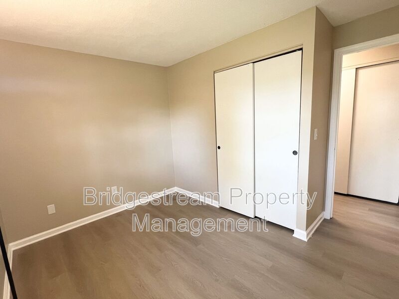 STUNNING, updated 3 bed, 1.5 bath ranch style home in Huber Heights near Rushmore Elementary property image