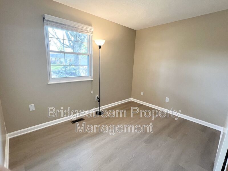 STUNNING, updated 3 bed, 1.5 bath ranch style home in Huber Heights near Rushmore Elementary property image