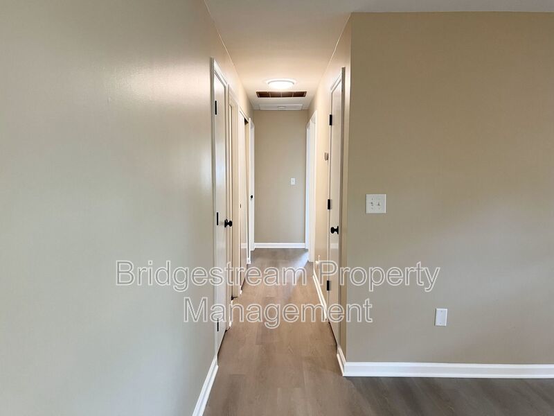 STUNNING, updated 3 bed, 1.5 bath ranch style home in Huber Heights near Rushmore Elementary property image