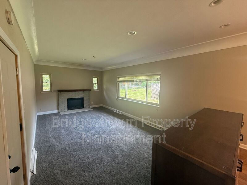Beautiful 3 Bed, 2 Bath Home in Beavercreek Now Available property image