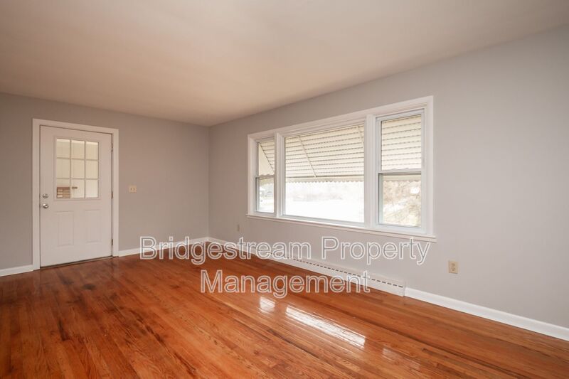 Spacious 2 Bed, 1 Bath Home in Franklin property image