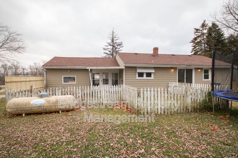 Spacious 2 Bed, 1 Bath Home in Franklin property image