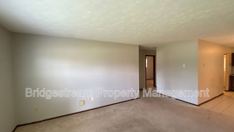 Cozy 2 Bed, 1 Bath Unit in Candlewood property image
