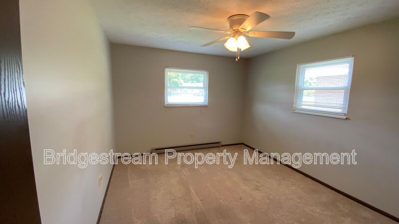 Cozy 2 Bed, 1 Bath Unit in Candlewood property image