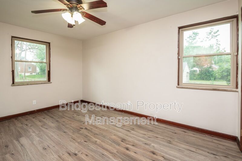 Cozy 1 Bedroom Apartment in Oakwood property image