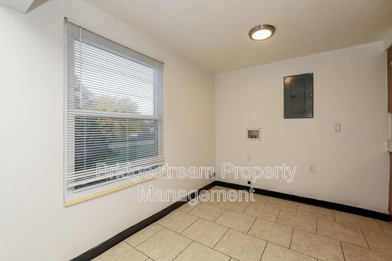 Cozy 1 Bed, 1 Bath Townhome in Fairborn property image
