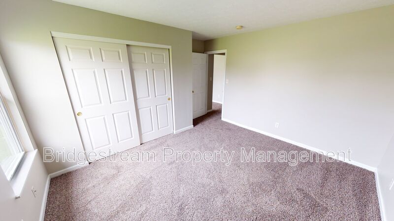 Spacious 3 Bed, 2 Bath Home with 2 Car Garage in Franklin property image