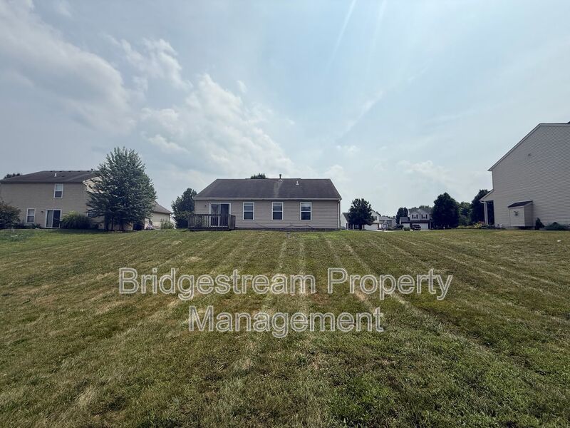Spacious 3 Bed, 2 Bath Home with 2 Car Garage in Franklin property image
