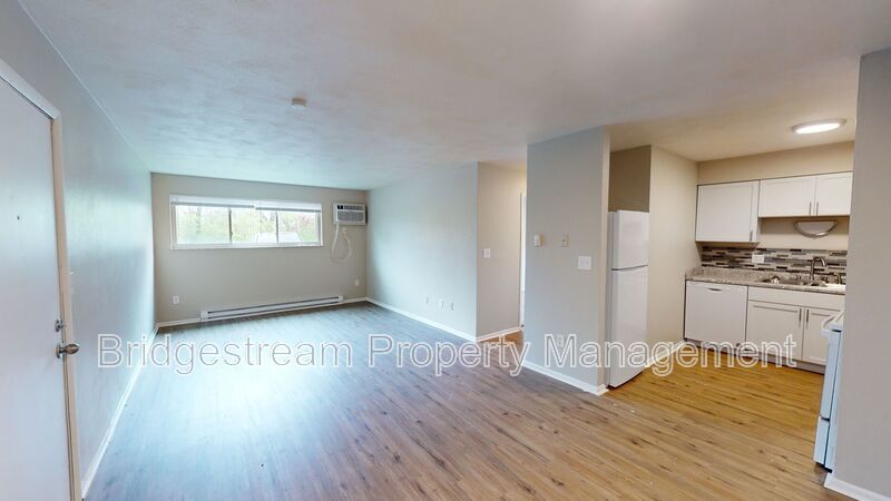 Newly Renovated 2 Bed 1 Bath Apartment In Miamisburg! property image