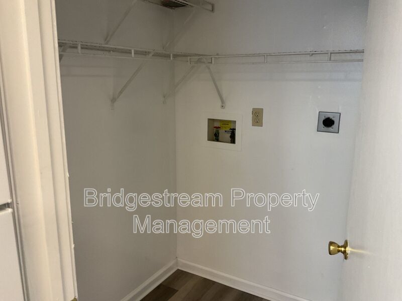Cozy 2 Bed, 1.5 Bath Townhome in Vandalia property image