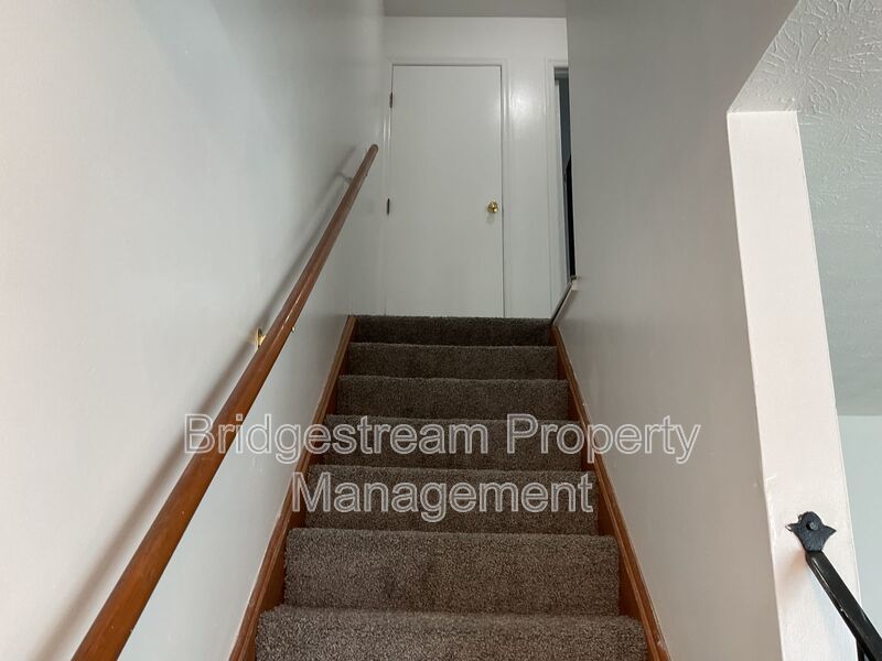 Cozy 2 Bed, 1.5 Bath Townhome in Vandalia property image