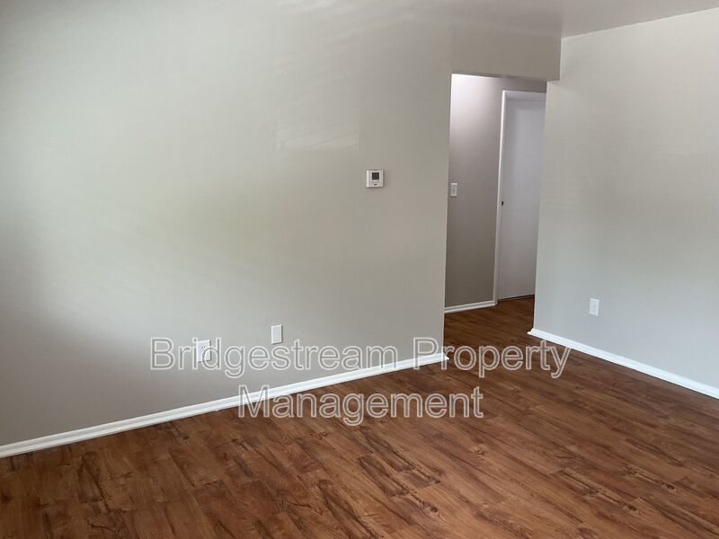 Cozy 2 Bed, 1 Bath Ranch Style Apartment in Huber Heights property image