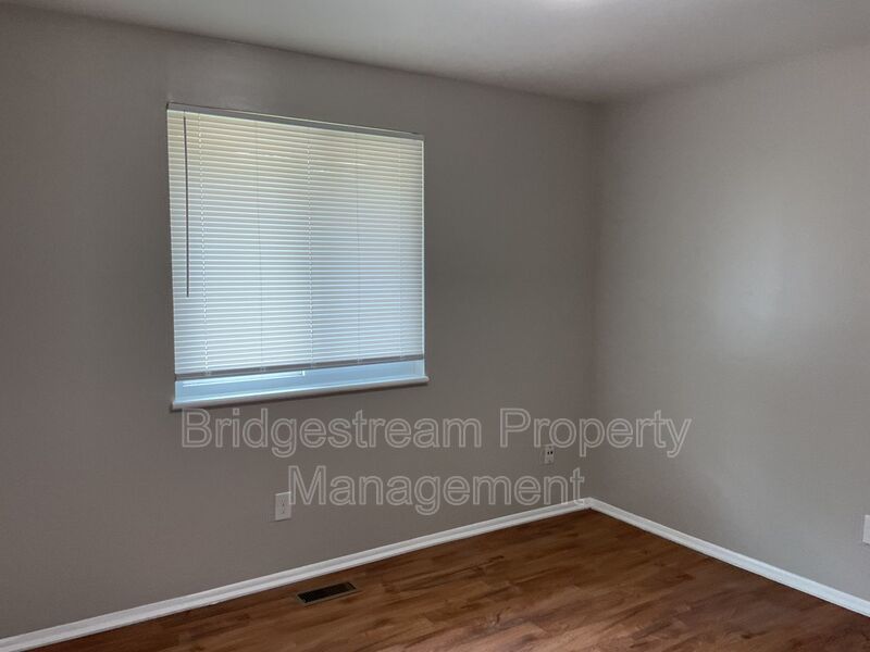 Cozy 2 Bed, 1 Bath Ranch Style Apartment in Huber Heights property image