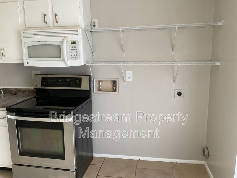 Cozy 2 Bed, 1 Bath Ranch Style Apartment in Huber Heights property image