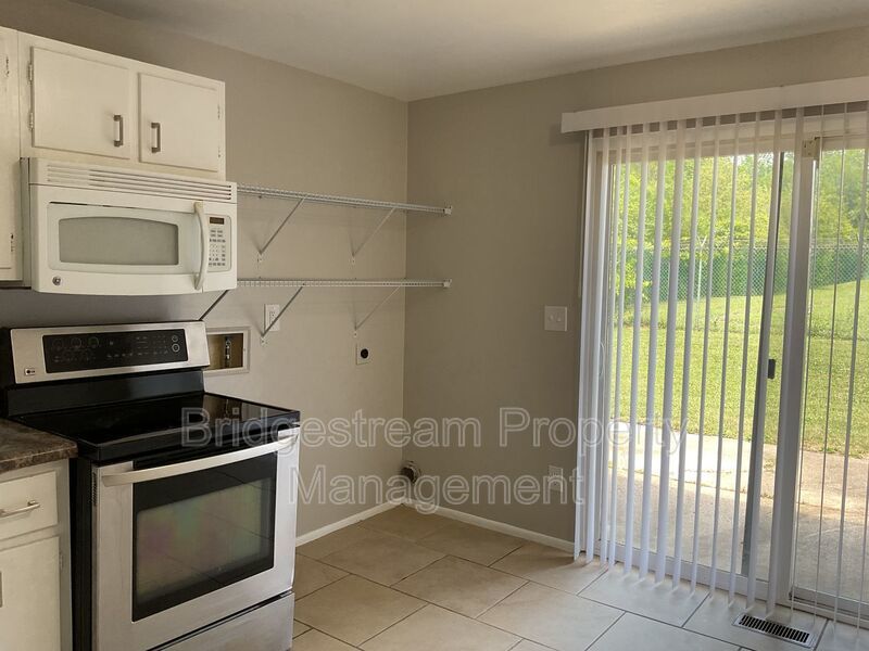 Cozy 2 Bed, 1 Bath Ranch Style Apartment in Huber Heights property image