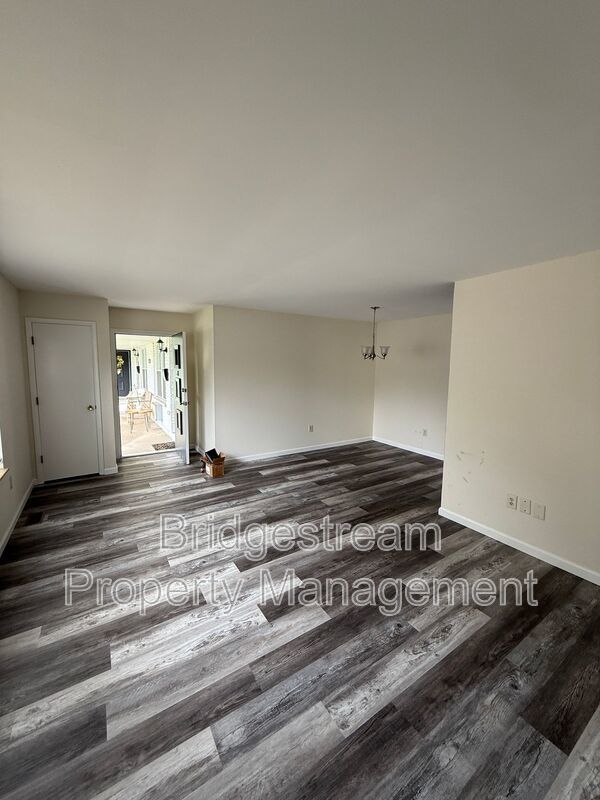 Cozy 1 Bed, 1 Bath Apartment Now Available property image