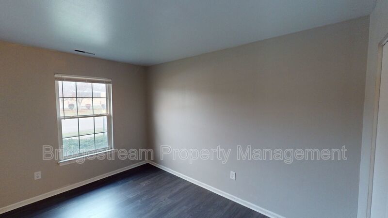 Cozy 1 Bed, 1 Bath Unit Coming Soon property image