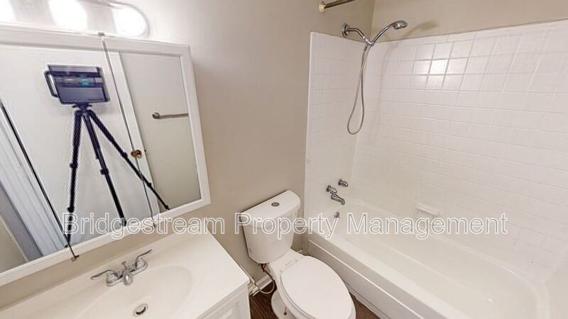 Cozy 1 Bed, 1 Bath Unit Coming Soon property image