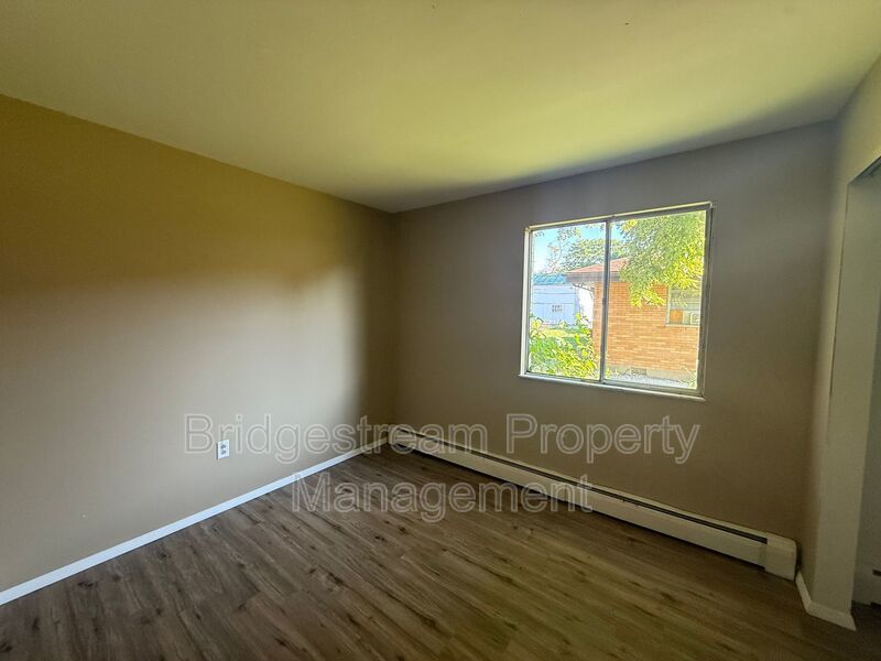 First Month's Rent-Free Move in Special - Cozy 2 Bed, 1 Bath Apartment in Fairborn Now Available property image