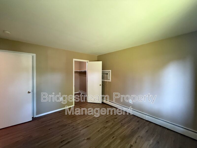 First Month's Rent-Free Move in Special - Cozy 2 Bed, 1 Bath Apartment in Fairborn Now Available property image