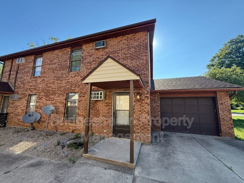 Spacious 2 Bed, 1.5 Bath Townhome in Fairborn property image