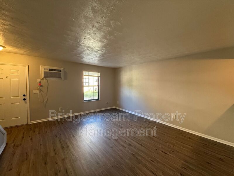 Spacious 2 Bed, 1.5 Bath Townhome in Fairborn property image